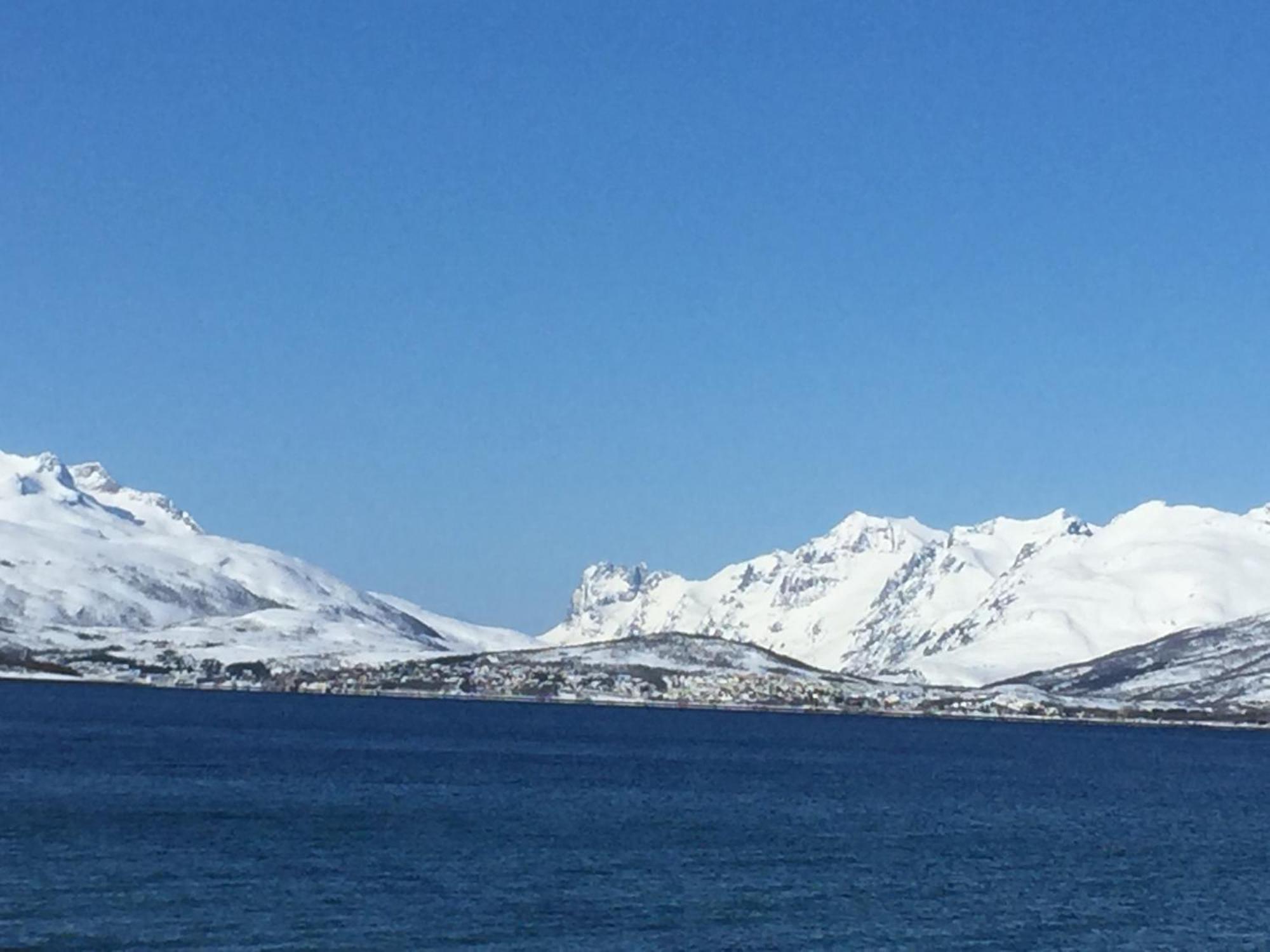 Your Home Away From Home, Apartment 1 Tromso Luaran gambar